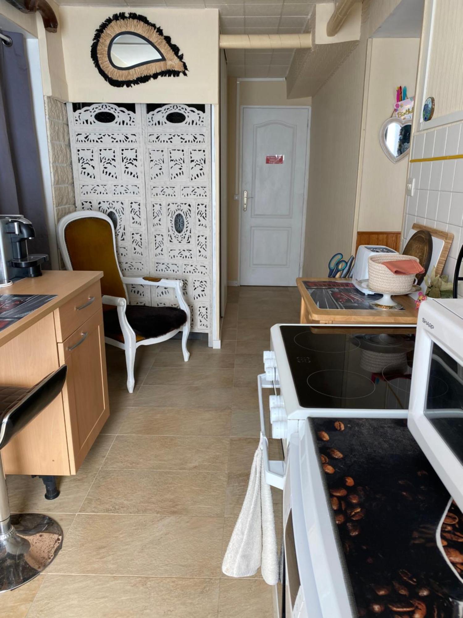 Ila's Tiny House * Limoges